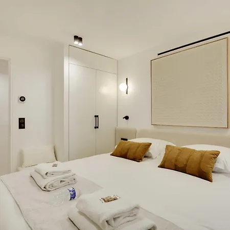 Appartamento Chic Parisian Retreat 2-bedroom In The Vibrant 10th Arrond *